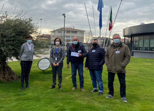 Grazie per il loro sostegno al Club Amici del Bonsai di Foligno