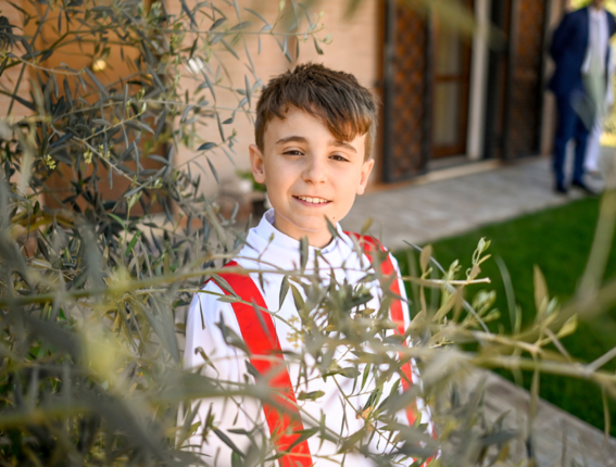 A special donation for the Kosovo Project: Dario's first communion for the children of the Leskoc House